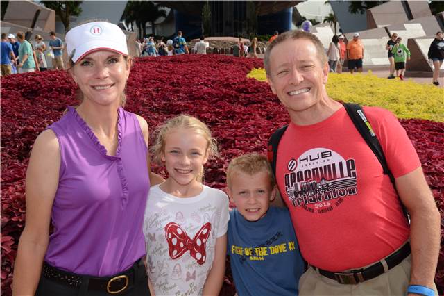 EPCOT_ECENTR2_7460584643.jpeg