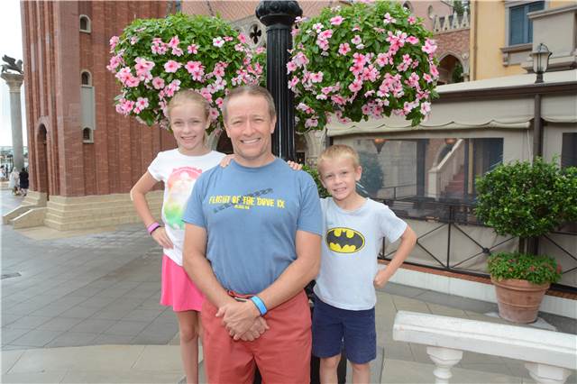 EPCOT_ECROVE2_7463741103.jpeg
