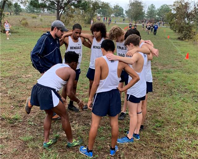 VarsityBoysHuddle.JPG