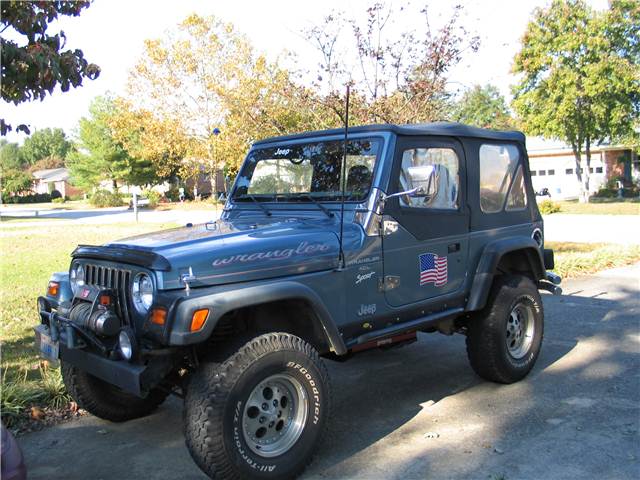 JeepLeftFront.JPG
