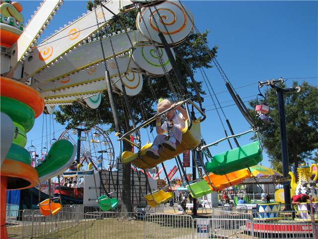 FamilySwinger2.JPG