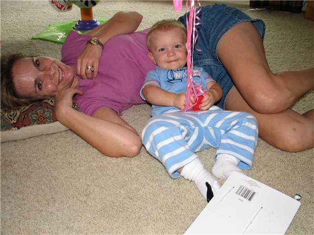 ChillinWMom1.JPG