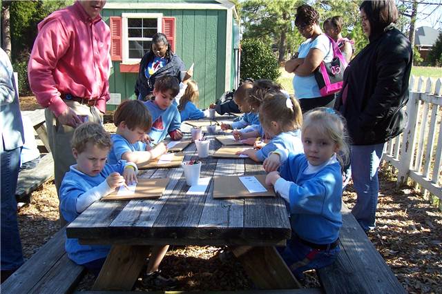 PicnicTable.jpg